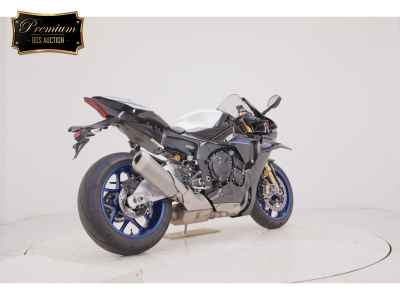 Yamaha YZF-R1M 2025