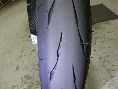 Yamaha YZF-R1M 2025