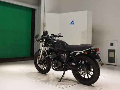 Kawasaki GPX Legend Twin 2021