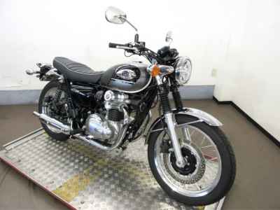 Kawasaki W800 2025
