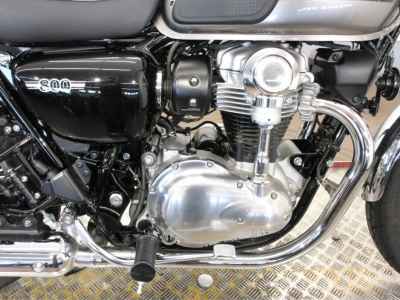 Kawasaki W800 2025