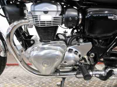 Kawasaki W800 2025