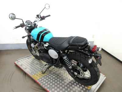 Triumph Street Scrambler 2025