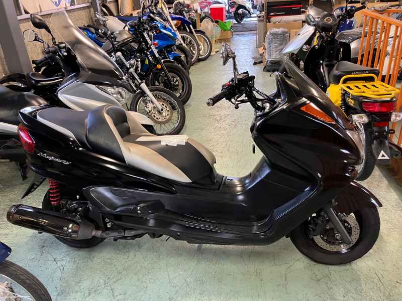 Yamaha Majesty 250