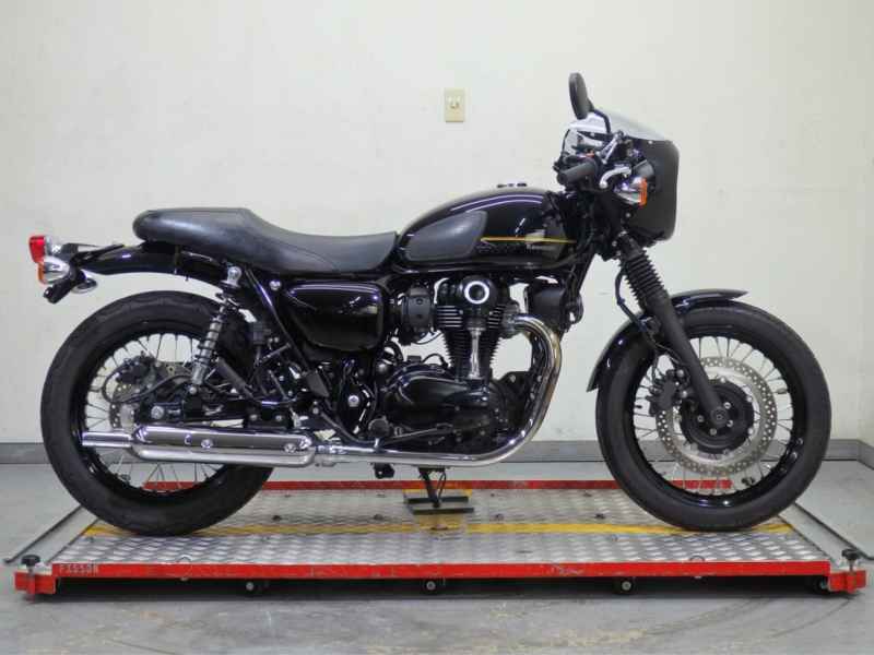 Kawasaki W800 Cafe 2022