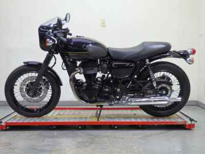 Kawasaki W800 Cafe 2022