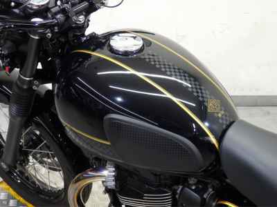 Kawasaki W800 Cafe 2022