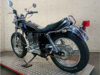 Yamaha SR400 2012