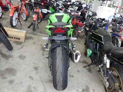 Kawasaki Ninja ZX-10R 2023