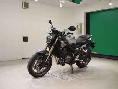 Honda CB650R E-Clutch 2024