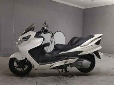 Suzuki Skywave 250S