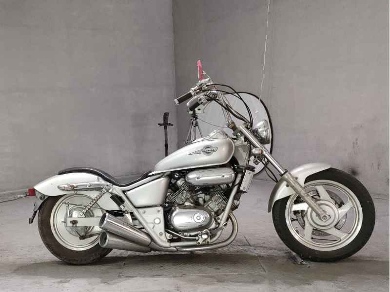 Honda Magna 250
