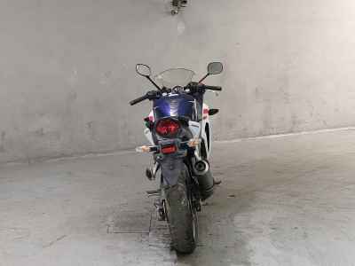 Honda CBR250R 2011
