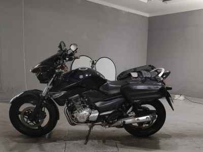 Suzuki GSR250