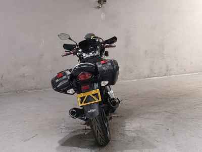 Suzuki GSR250