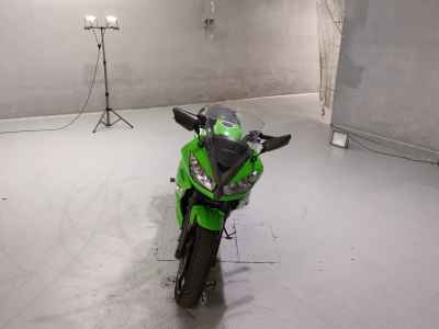Kawasaki Ninja 400R 2011