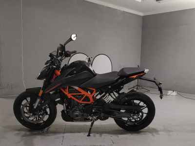 KTM 390 Duke 2023