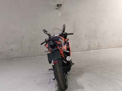 KTM RC 390 2022