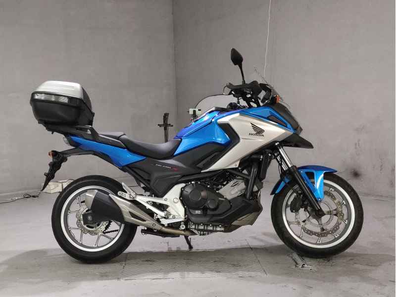 Honda NC750X 2016