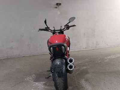Ducati Diavel 2011