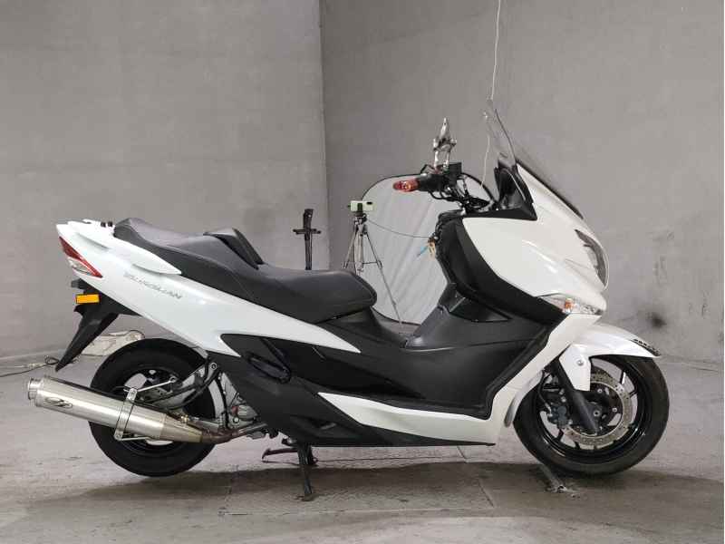 Suzuki Burgman 400