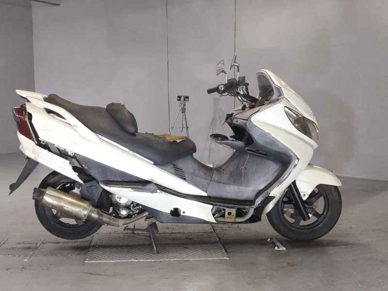 Suzuki Skywave 250S