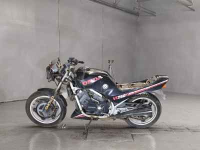 Honda VT250F Xelvis