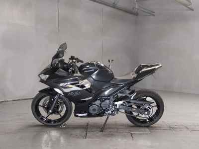 Kawasaki Ninja 400 2023