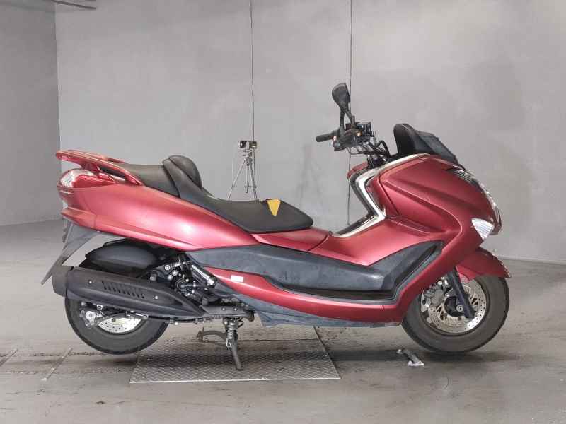 Yamaha Majesty 250