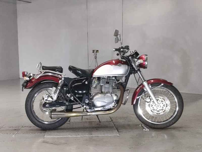 Kawasaki Estrella