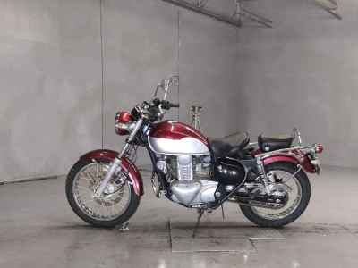 Kawasaki Estrella