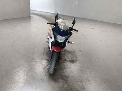 Honda CBR250R 2011