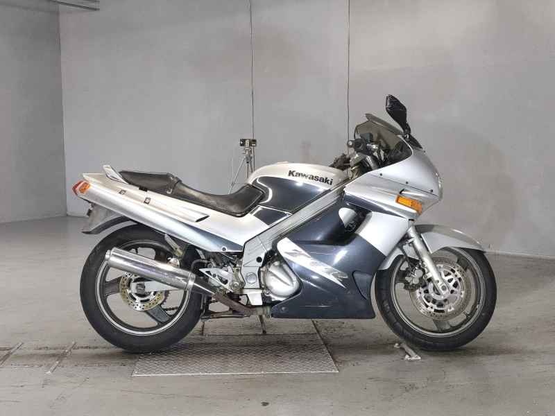 Kawasaki ZZR250