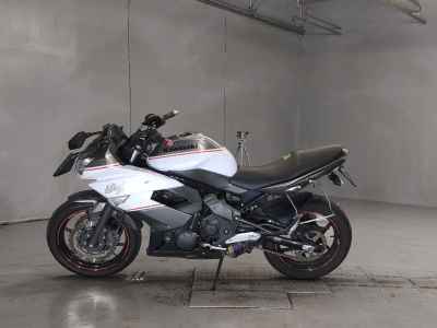 Kawasaki Ninja 400R 2043