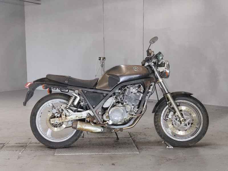 Yamaha SRX400