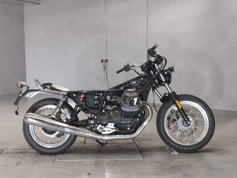 Moto Guzzi V7 III ANNIVERSARIO 2017