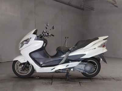 Suzuki Skywave 250SS