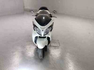 Suzuki Skywave 250S