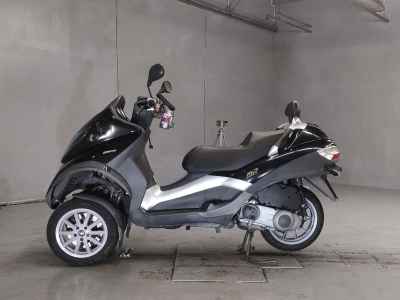 Piaggio MP3 250