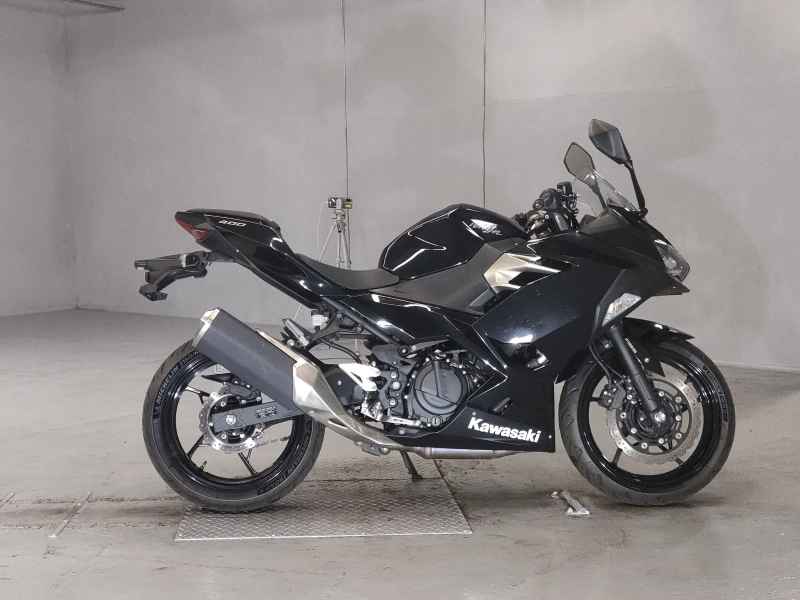 Kawasaki Ninja 400 2018