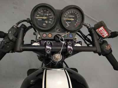 Honda CB250 Jade