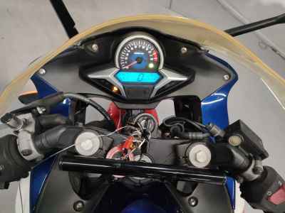 Honda CBR250R 2011