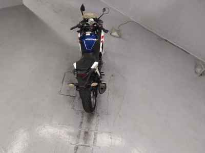 Honda CBR250R 2011