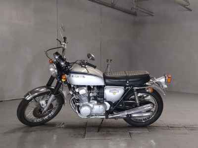 Honda CB750F 2023