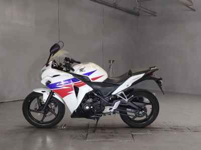 Honda CBR250R 2013