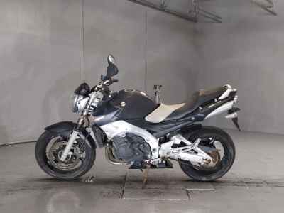 Suzuki GSR400