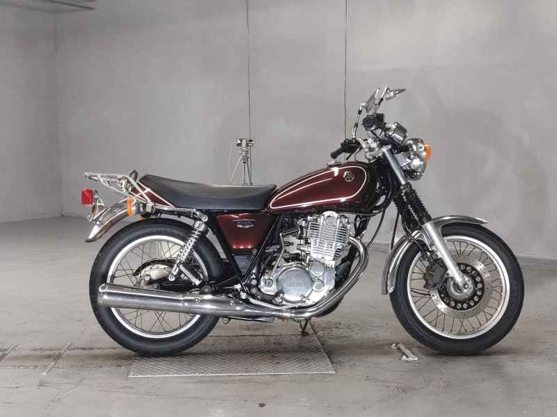 Yamaha SR400