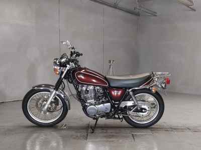 Yamaha SR400