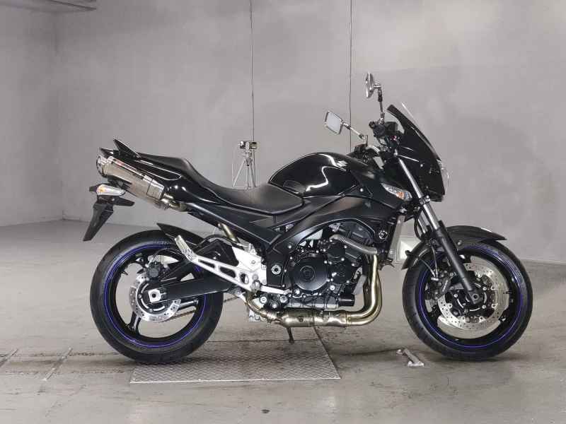 Suzuki GSR400