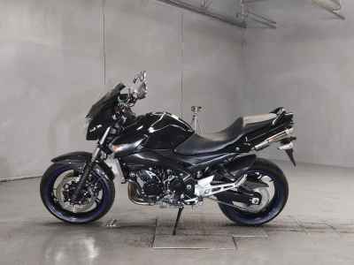 Suzuki GSR400
